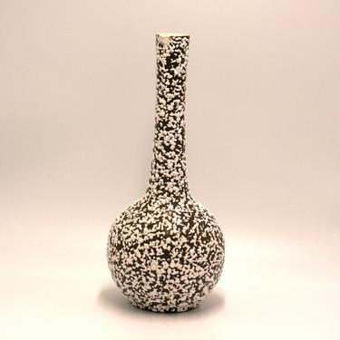 vintage Royal Haeger pebble popcorn glazed vase/gray and white 