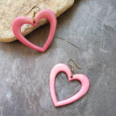 1980s Pink Heart Dangly Earrings / 80s Oversized Plastic Earrings Hearts Love Couples Romantic Girly Whimsical Novelty Playful Flirty 