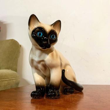 Vintage Norcrest Blue Eyed Siamese Cat Figurine 