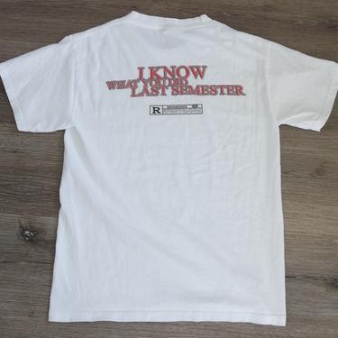 Vintage T-Shirt I Know What You Did Last Semester 2000s small Distressed Faded  Worn In 