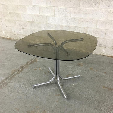 LOCAL PICKUP ONLY ------------ Vintage Dining Table 