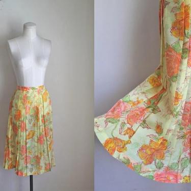 vintage 1960s floral skirt - DOZEN ROSES yellow pleated skirt / M 