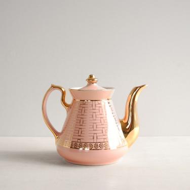 Vintage Pink and Gold Hall Teapot, Holds 6 Cups 