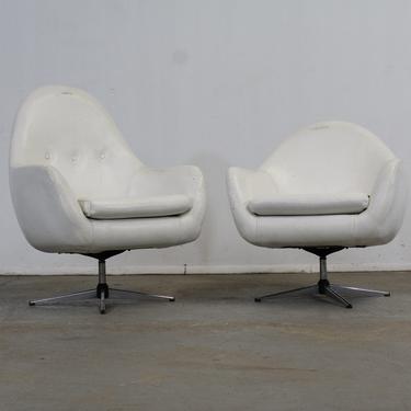 Vintage Mid-Century Modern His &amp; Her Lounge/Pod Chairs - Pair 