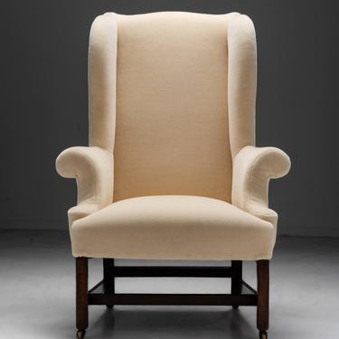 George III Mahogany Wing Chair in Teddy Mohair from Pierre Frey