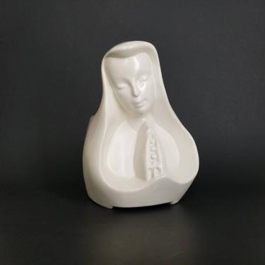 Vintage Praying Mary Planter / Art Deco Madonna Statue / Religious Figurine / Lady Head Hull Pottery Vase / Christmas Catholic Gift 