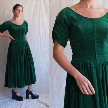 Vintage 50s Emerald Green Velvet Dress/ 1950s Scoop Neck Midi Dress/Holiday Dress/ Size Medium 