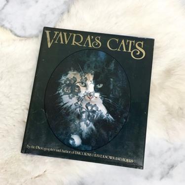 Vintage Vavra's Cats Book Retro 1980s Robert Vavra + First Edition + Tribute to Cats + Felines + Color Photography + Hardcover Book 