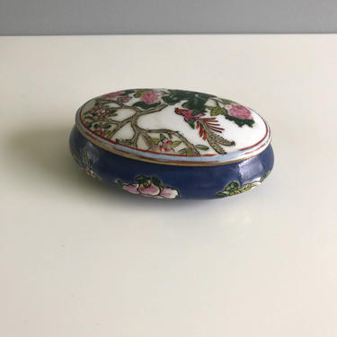 Vintage Macu Hand Painted Trinket Dish / Chinese Hand Painted Ring Dish 