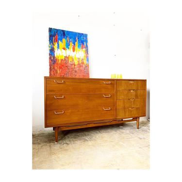 Mid Century Modern Dresser or Chest by American of Martinsville 
