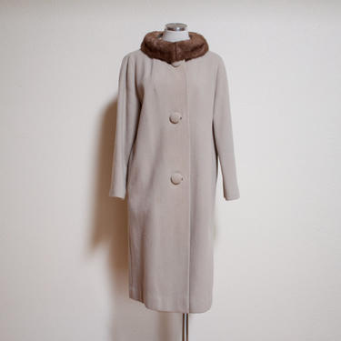 1950s Vintage Beige Cashmere Wool Coat with Brown Mink Collar | Union Made | Size Large 