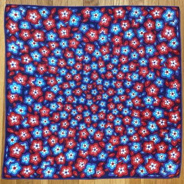 Vintage MOD FLOWER POWER Scarf / Optical Illusion / Hand Rolled Edges 
