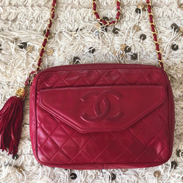 Vintage CHANEL CC Logo Matelasse Quilted Red Leather Chain CROSSBODY Camera Bag Clutch Purse Bag with fringe tassel 