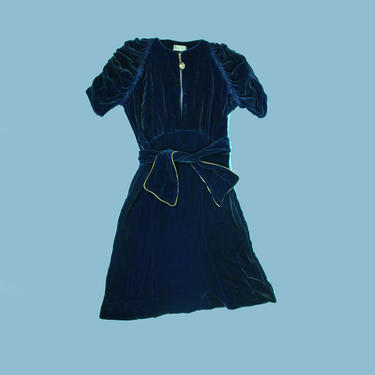 RARE True Vintage Art Deco 1940s Dress Navy Blue Silk Velvet Gathered Sleeves Cameo Zipper by Smartleigh Size M 