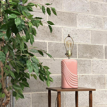 Vintage Table Lamp Retro 1980s Pink Ceramic Table Lamp + Art Deco Design + Wavy Line Detail + Boho + Living Room + Bedroom + Lighting Decor 