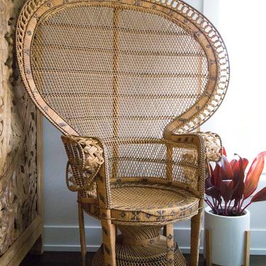 SHIPPING NOT FREE! Vintage King Size Emmanuelle Wicker Peacock Chair 