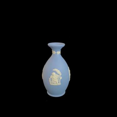 Vintage 1962 Wedgwood Blue & White Jasper Jasperware Urn Vase 5 7/8" Tall with Neoclassical Maiden Ladies Scenes England English Porcelain 