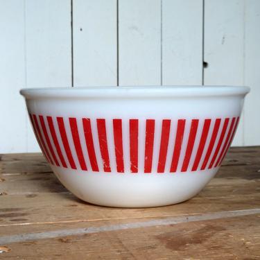 Vintage Hazel Atlas Red Stripe Nesting Mixing Bowl 