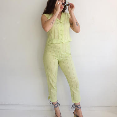 Vintage 60s Cotton Eyelet Two Piece Set/ 1950s 1960s Capri and Blouse Matching Suit/ Light Lime Green/ Pinup Rockabilly/ Size Medium 