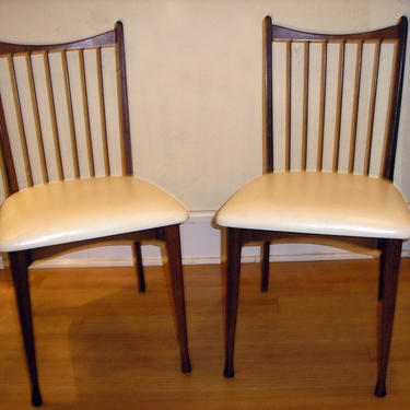 t094 vintage dining chairs