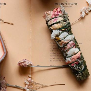 Floral Smudge Wand