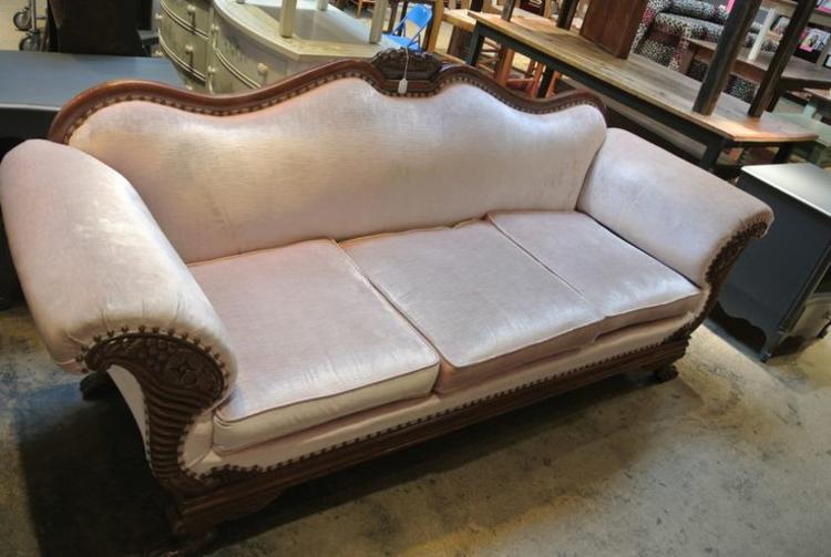 Empire Rose-colored Velvet Couch / Sofa