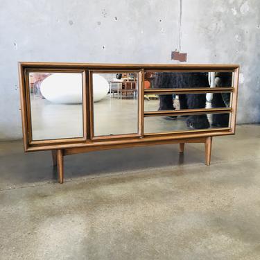 United Furniture Co Mirrored Fronts Dresser Credenza