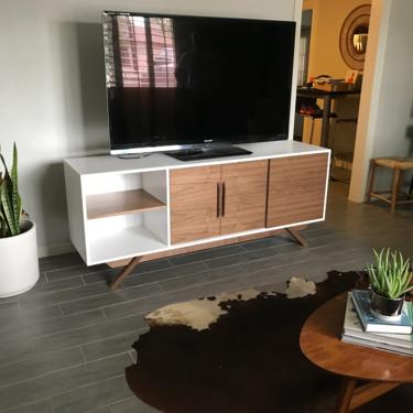 NEW Hand Built Mid Century Style TV Stand / Credenza / Buffet!  White and Walnut 3 Door w/shelf - Angled leg base ~ Free Shipping! 