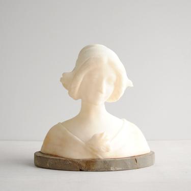 Antique Marble Bust of a Woman 
