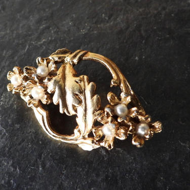 Antique Style Vintage Faux Seed Pearl Brooch 