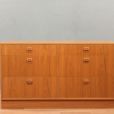 Danish Modern Teak 6-Drawer Dresser – ONLINE ONLY
