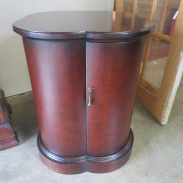 ACCENT CLOVER TOP  SIDE TABLE/CABINET BY HICKORY CHAIR