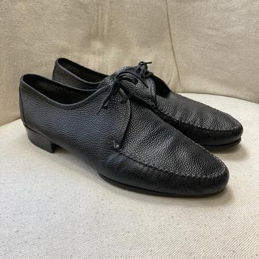 Vintage 1950's BROGUE OXFORD Sensible Shoes / Pebbled Leather + Pointy Toe / 11 