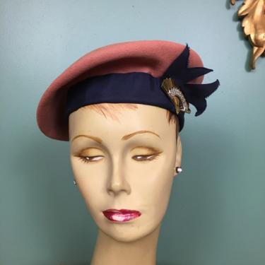 1940s beret, vintage hat, mauve wool felt, merrimac hat group, pink and blue, 1940s hat, vintage beret, French style, film noir, 21 inch 