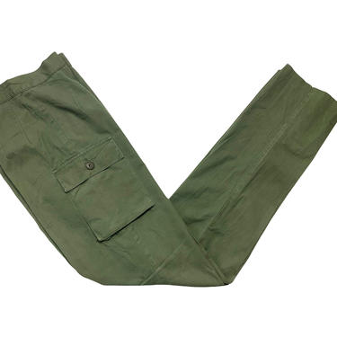 Vintage 1970s Women's OG-107 US Army Field Trousers / Pants ~ 24 Waist ~ Rip Stop Poplin ~ Military ~ High Waisted ~ Side Button Closure 