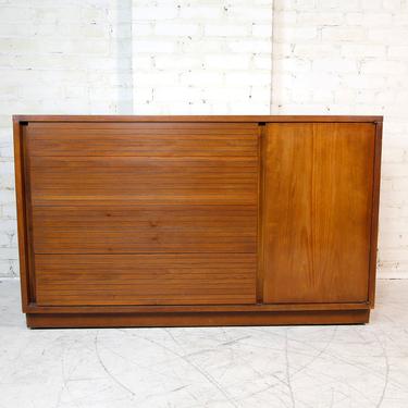 Vintage mcm Heritage Henredon 4 drawer credenza cabinet buffet with adjustable shelf | Free delivery in NYC and Hudson Valley areas 