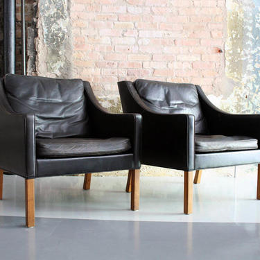 Pair of Leather Lounge Chairs by Børge Mogensen