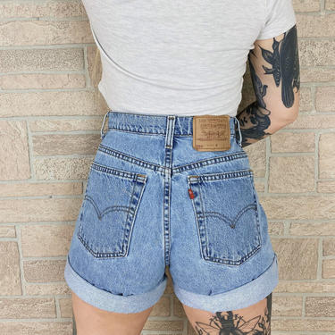 Levi's 550 Vintage Jean Shorts / Size 29 30 