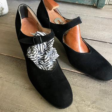 1940s Black Suede Shoes, Mary Jane Pumps, Custom Made, Chicago 