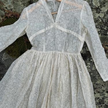 Vintage White Sheer Floral / Paisley Print Prairie Maxi Dress 1970s 