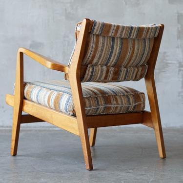 Early Jens Risom Lounge Chair. 