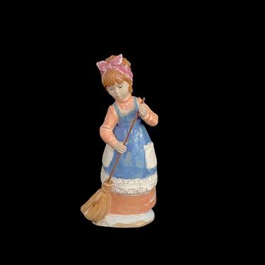 Vintage Spanish 9.75&quot; Tall Porcelain Figurine of Girl Sweeping with Broom NADAL Spain D-22-K 