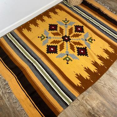 Beautiful Vintage Hand Woven Wool Rug Navajo Made 