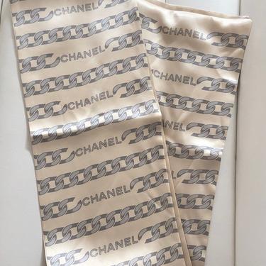 Vintage CHANEL CC Monogram Logo CHAIN Print Beige Ivory Gray Silk Scarf Wrap Hair Tie Twilly 