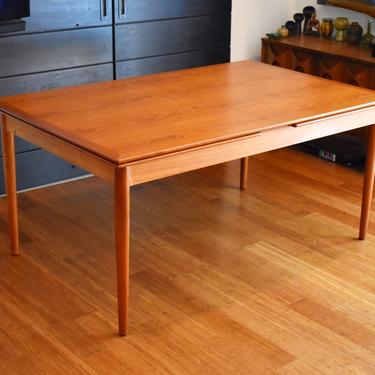 Large, newly-restored Hornslet Mobelfabrik teak expandable dining table 117&amp;quot; long 