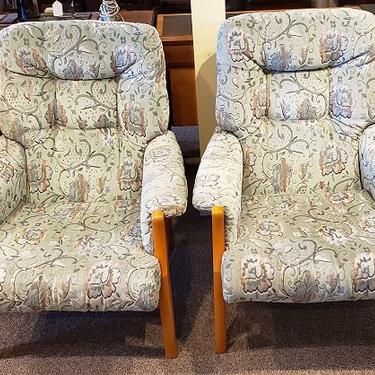 Item #R75a Pair of Vintage Maple Framed Lounge Chairs c.1970