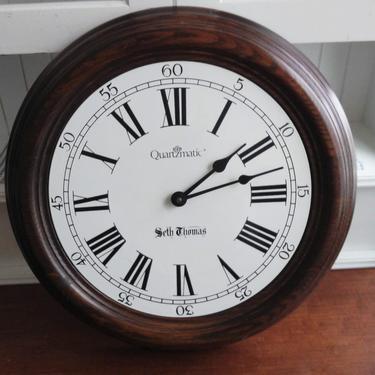 VINTAGE Seth Thomas Wall Clock, Quartzmatic 1970 Clock, Farmhouse Decor, Wall Decor, Housewarming Gift 