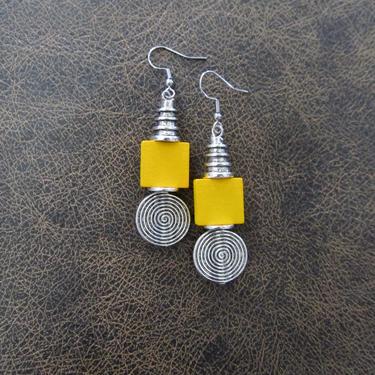 Yellow wood, silver geometric earrings, Afrocentric dangle earrings, mid century modern earrings, African earrings, bold statement, unique 