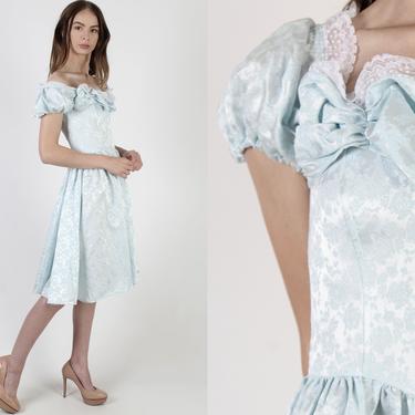 Vintage 70s Gunne Sax Dress Light Blue Satin Dress 1980s Romantic Victorian Style Bridal Dress Off Shoulder Skirt White Lace Mini Dress 