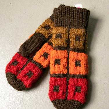 Vintage 1970s Mittens Knit Deadstock Gloves 